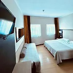 阿尔维瑞酒店