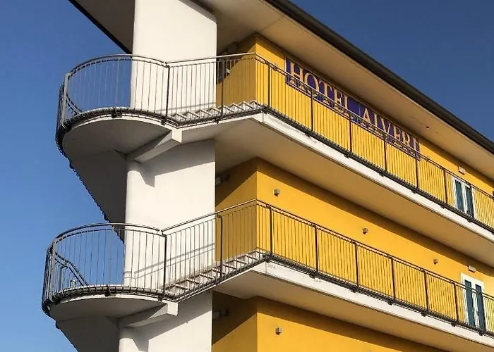 Alveri Ξενοδοχείο 3*