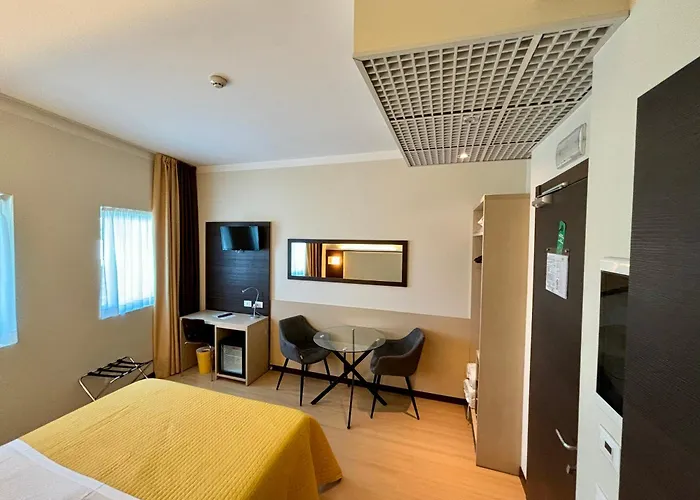 Alveri Hotel Mestre