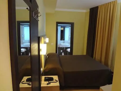 阿尔维瑞酒店 3*