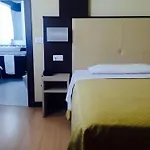 Hotel Alveri