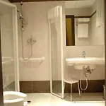 Alveri Hotel 3*