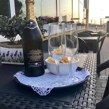 Ξενοδοχείο Alveri
