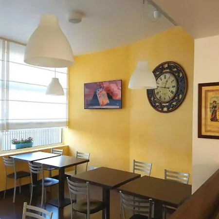 阿尔维瑞酒店 3*